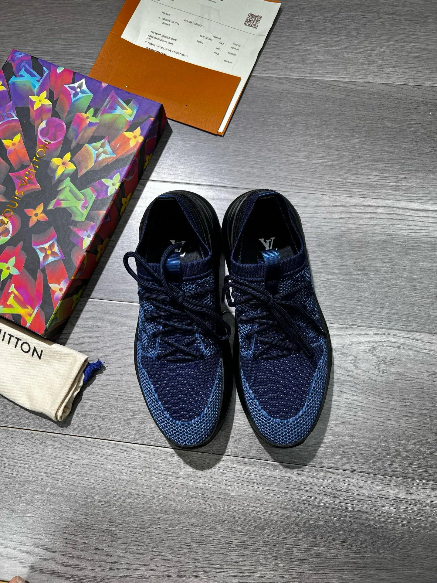 Ex-factory price: 460💰◾️▫️Lv~ Brand new low-cut men’s socks and shoes👟, made of special elastic knitted fabric consistent with the high-end original version, thickened and thickened to ensure multi-season practicality and wrinkle resistance, and will never deform or become loose after repeated stretching! It feels light and comfortable on your feet! Four colors available, Size: 38-45 (45 is custom-made and cannot be returned or exchanged)